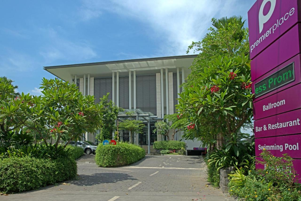 Premier Place Surabaya Airport Сідоарджо Екстер'єр фото